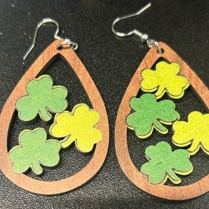 Shamrock St Patricks Day Earrings